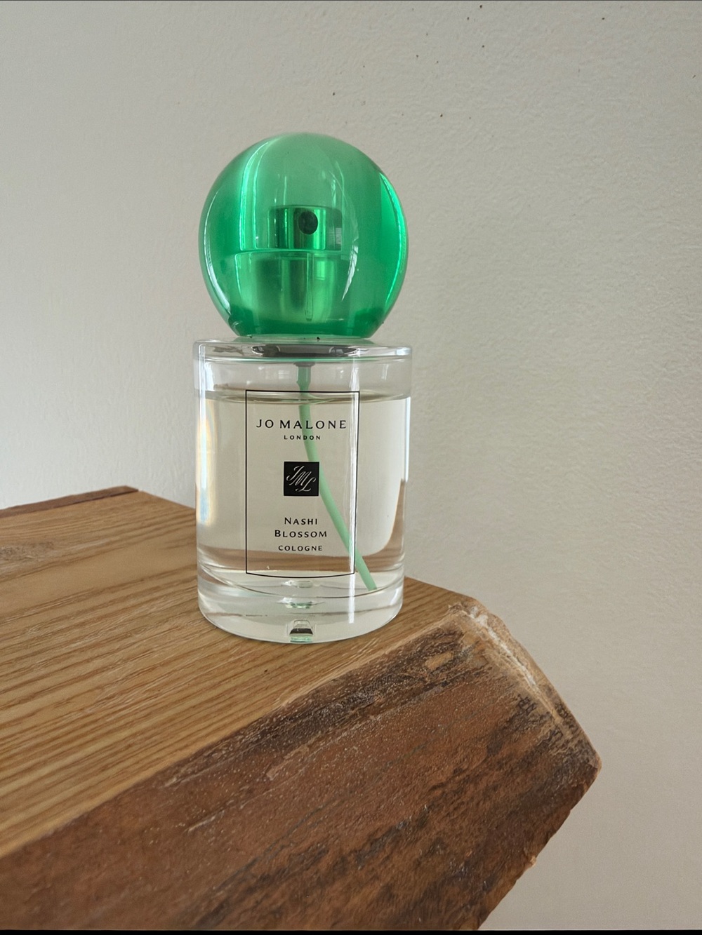 Jo Malone Nashi Blossom Cologne — Clear Bottle with Green Globe Cap